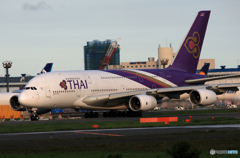 「青が好き」 THAI A380-841 HS-TUC 離陸します