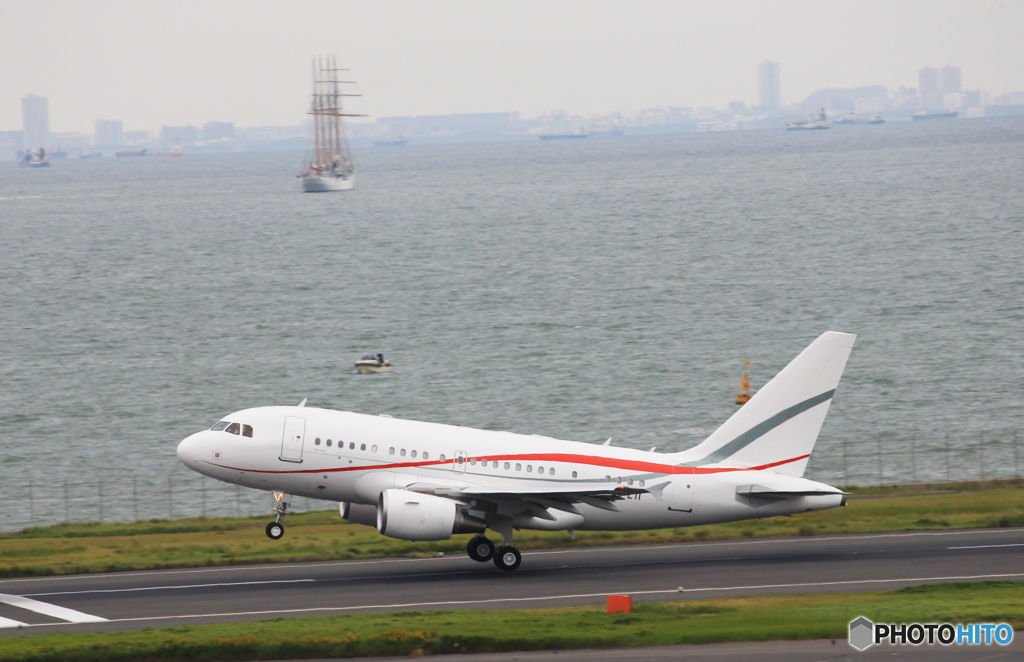 『すかい」？　トーゴ政府専用機　 珍しい飛行機ですね！