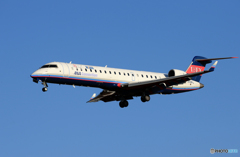 「青が大好き」 IBEX ボンバル CRJ-702 JA08RJ着陸