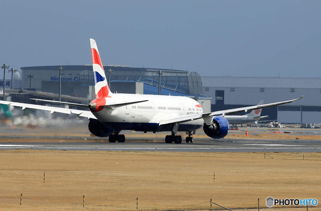 「真青の空」 British 787-9 G-ZBKI 出発です 
