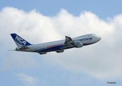 「良い天気」　NCA 747-8KZF JA18KZ 飛行