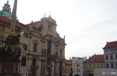 チェコ（７０３）プラハの大きな教会と街並み