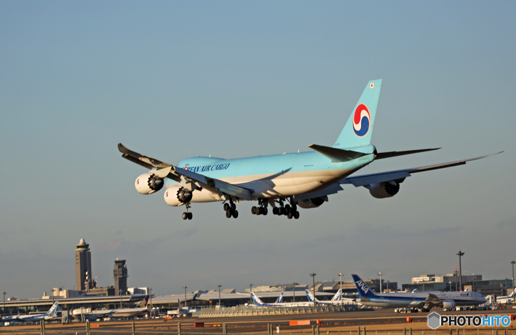 「青色が好き」 Korean 747-8F HL7639 着陸