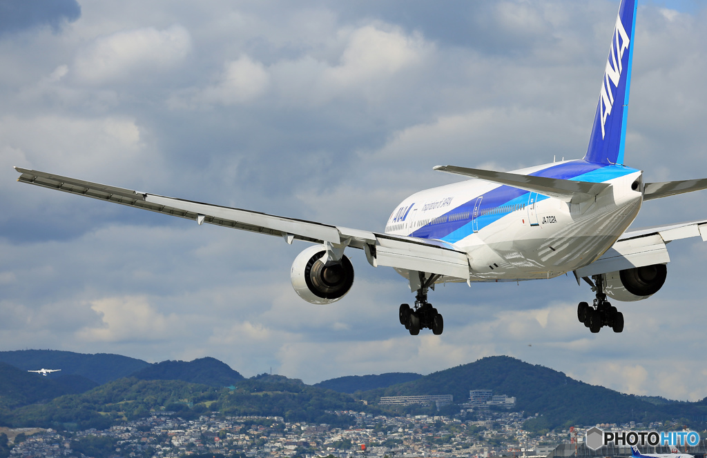 「SKY」 ANA 777-281 JA702Aそらー 