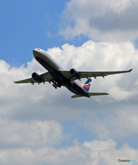 「青色が好き」 AEROFLOT A330-343 VQ-BQX 飛ぶ