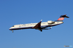 「Blue」 IBEX ボンバル CRJ-702 JA08RJ  Landing