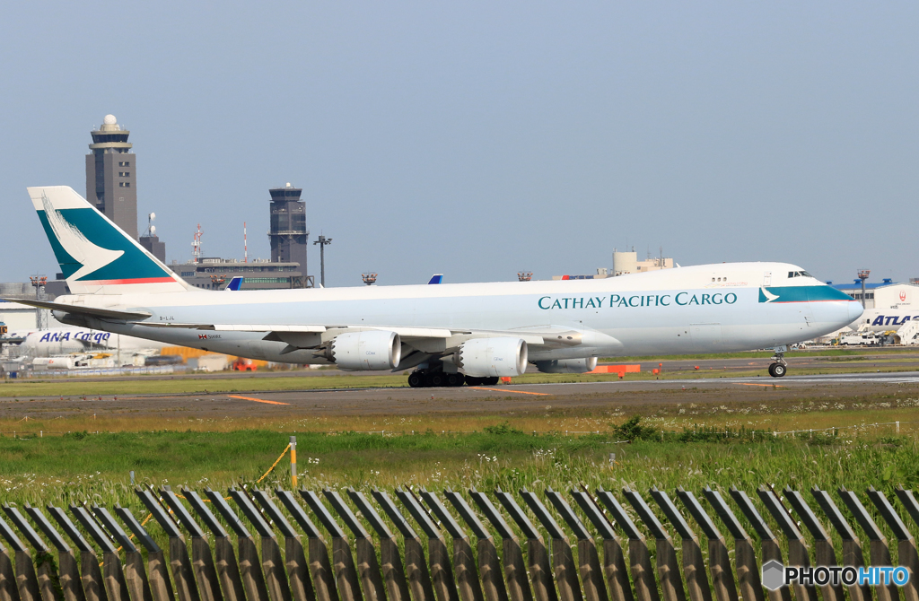 「SKY」 CATHAY Cargo 747-8 B-EJL Takeoff 