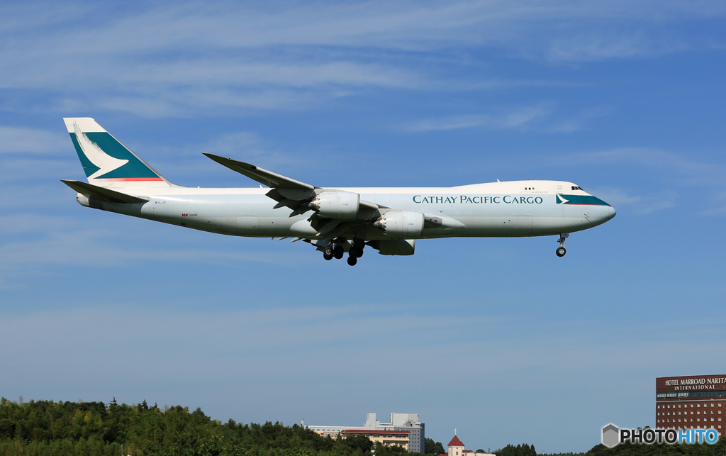 「スカイ」 Cathay 747-8 B-LJD 到着しました