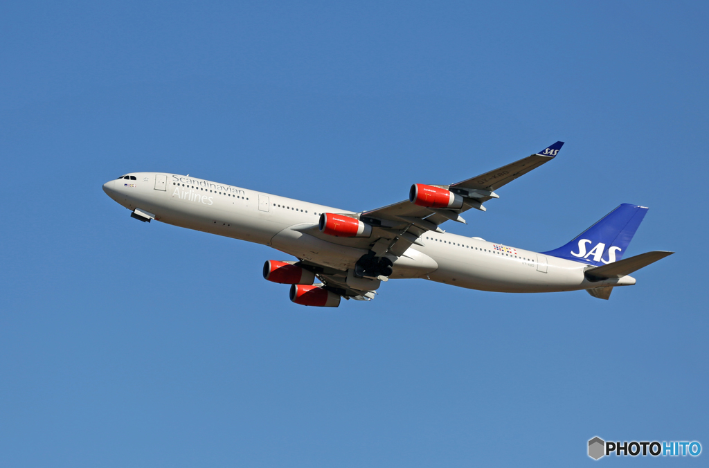 「すかい」 SAS A340-313 OY-KBO出発です