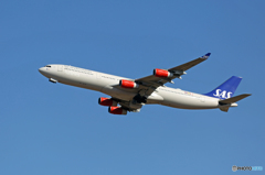 「すかい」 SAS A340-313 OY-KBO出発です