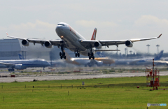 「青が大好き」 SWISS A340-313 HB-JMC 離陸