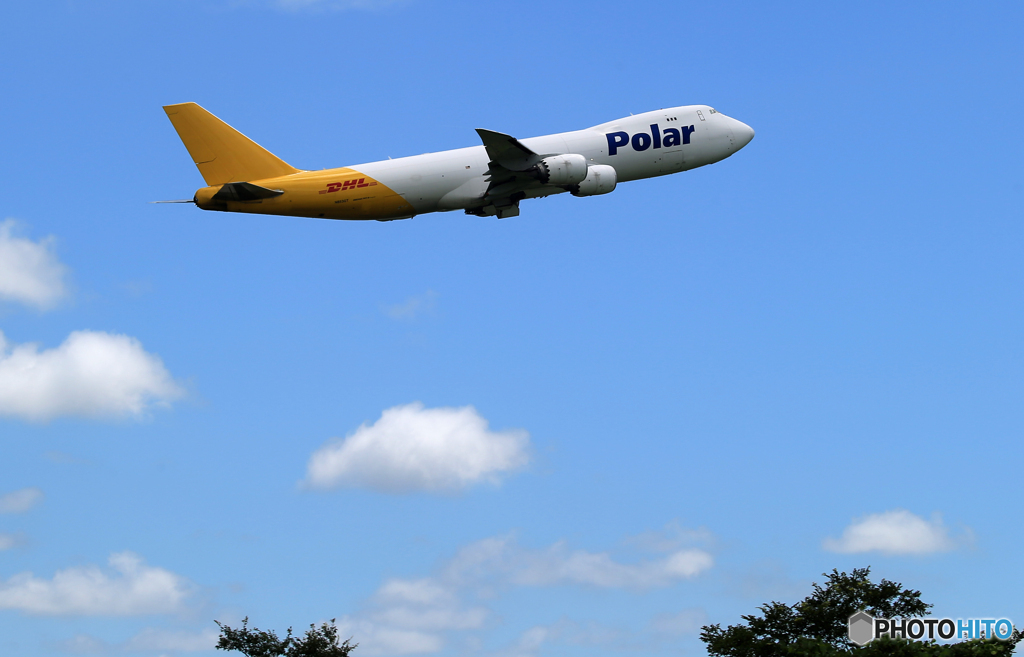 「スカイ」ポーラー　747-8  N853GT 離陸です