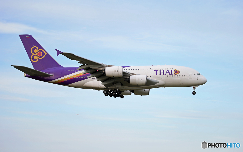 「ブルー」 Thai A380-841 HS-TUE 通過