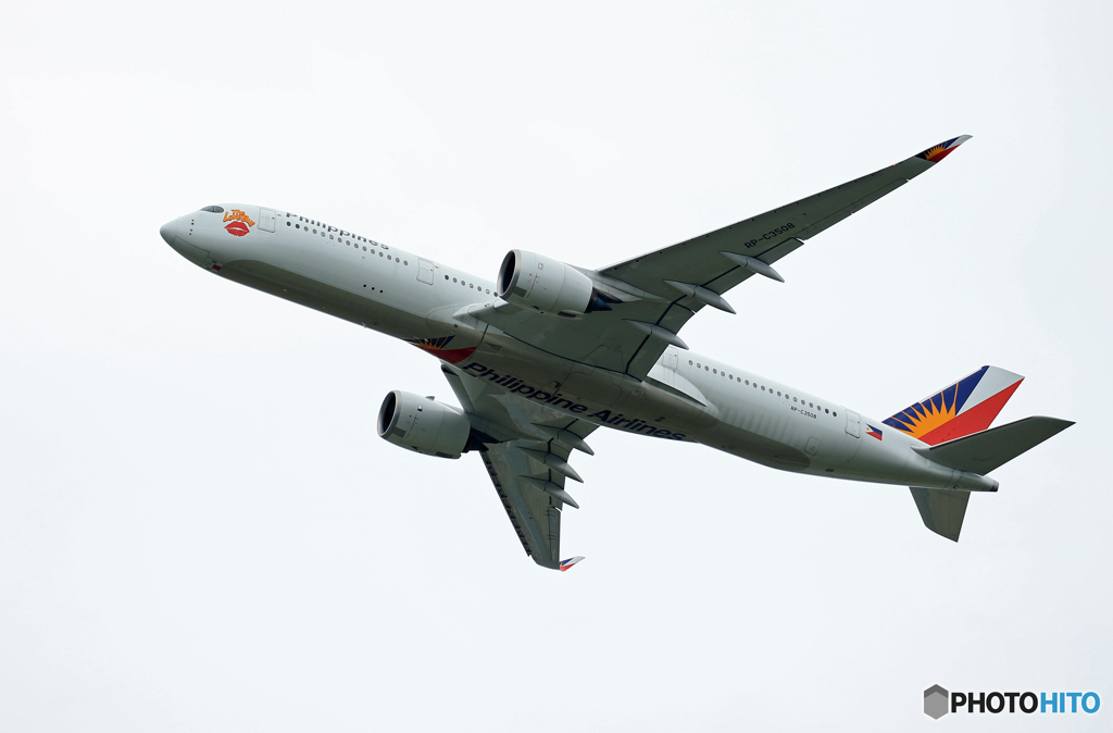 「くもり」Philippines A350-941 RP-C3508   離陸