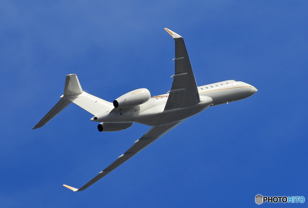 「あおぞら」 Private BD-700-1A10 N826ZF 出発です