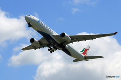 「青が好き」 SriLankan A330-343 4R-ALP 離陸です