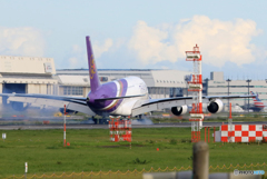 「青い空」が一番 THAI A380-841 怪鳥  Landing