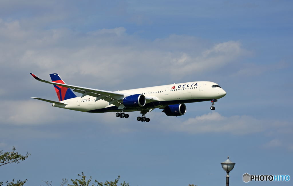 [青い空] DELTA A350-941 N501DN  Landing
