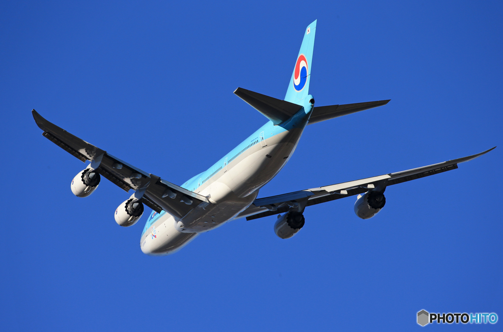 「青色」 KOREAN 747-8 HL7637 Takeoff 