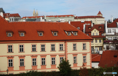 チェコ（５８７）赤い屋根のプラハ