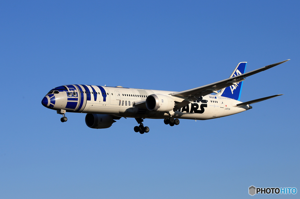 「群青」 STAR WARS 787-8 到着です