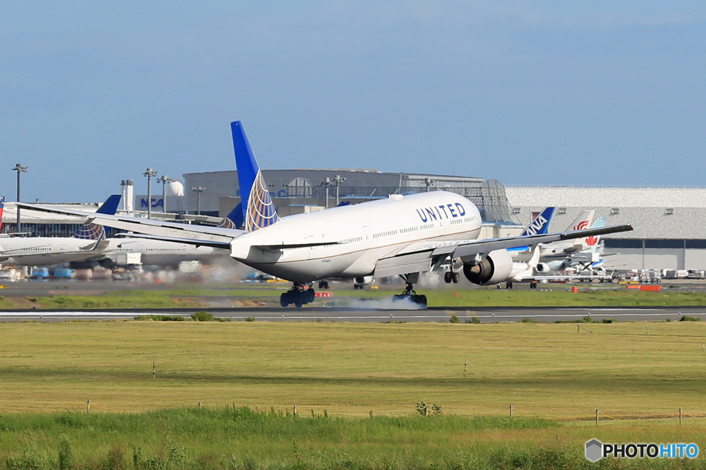 「はれー」 UNITED N784UA 着陸します　