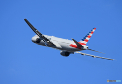 「良い天気」American 777-200 N773AN 離陸です