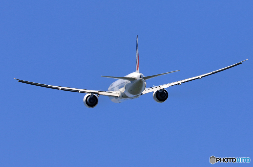 「青い空」が一番 Air France 777-200 F-GSQD出発です