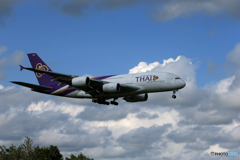 「群青色」Thai A380-841 HS-TUC 着陸
