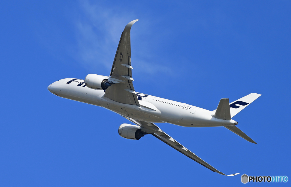 「青が大好き」FINNAIR A350-941 OH-LWC 離陸