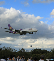 「良い雲」THAI A380-841 HS-TUA 着陸します