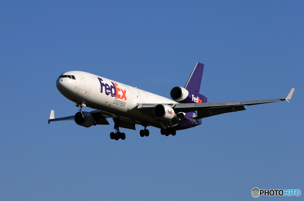 「青が大好き」FedEx MD-11 N522FE  到着