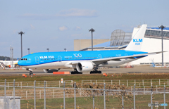 「ブルー」KLM 100 777-206 PH-BQF Takeoff