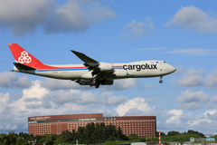 「青が好き」 Cargolux 747-8 LX-VCE 着陸します