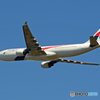 「青が大好き」 Malaysia A330-323 9M-MTB 飛び立ち