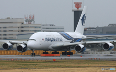 「雨」 Malaysia A380-841 9M-MND Takeoff