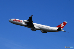 「あおいそら」SWISSS A340-313 HB-JMC Takeoff