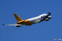 「青が大好き」POLAR 747 N451PA 出発