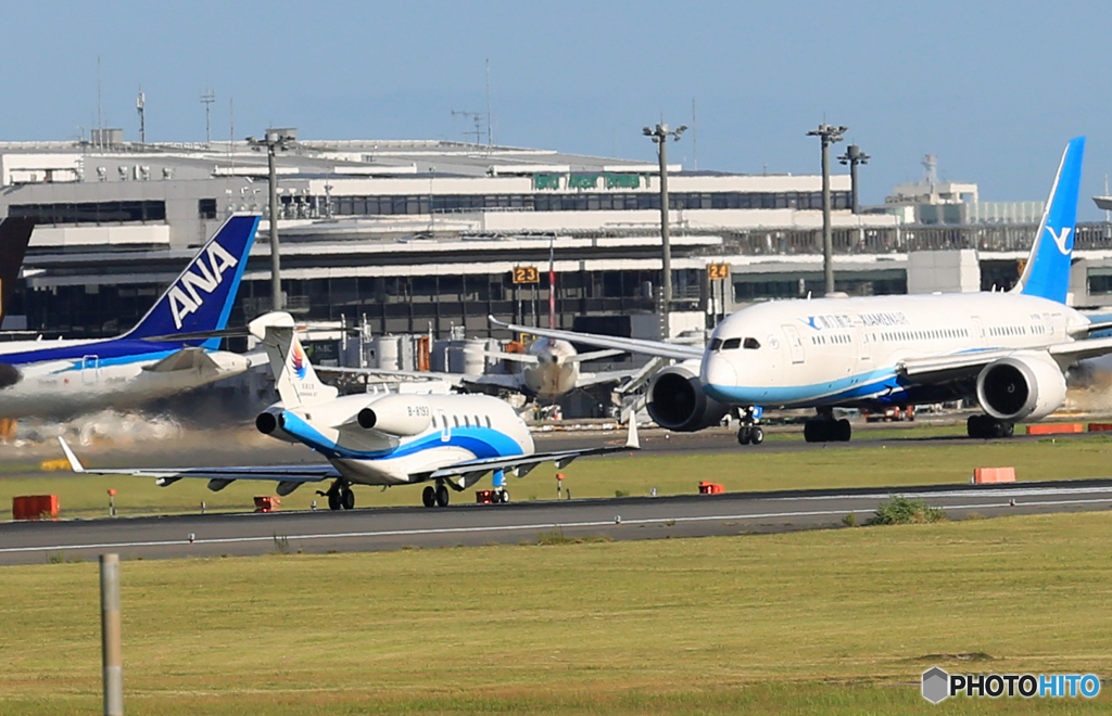 「青が大好き」 プライベート東海公務机ボンバルTakeoff