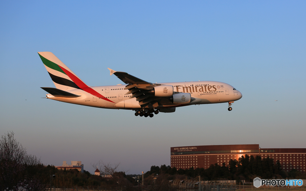 「良い空～」 エミレーツ A380-861 A6-EUK 到着です