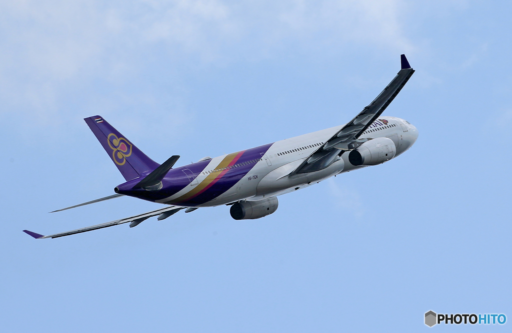 「青」 Thai A330-343 HS-TEN Takeoff