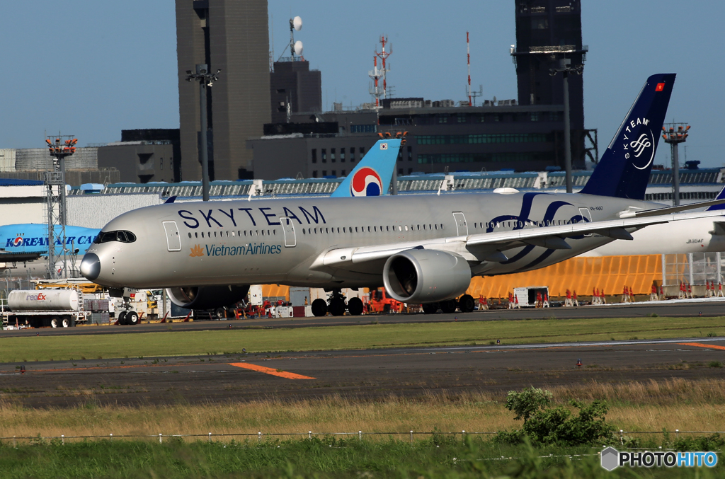 「青色が好き」Vietnam SKY A350 VN-A697 出発