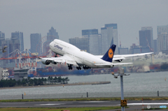 Lufthansa　B747-8　D-ABYP 離陸
