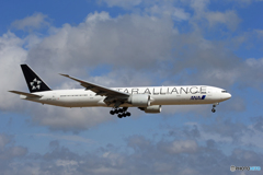 「はれ」 ANA スタアラ 777-381 JA731A Landing 