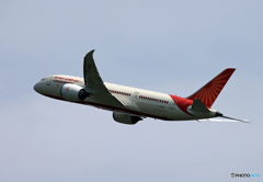 [青い空]  Air India 787-8 VT-ANW  Takeoff 