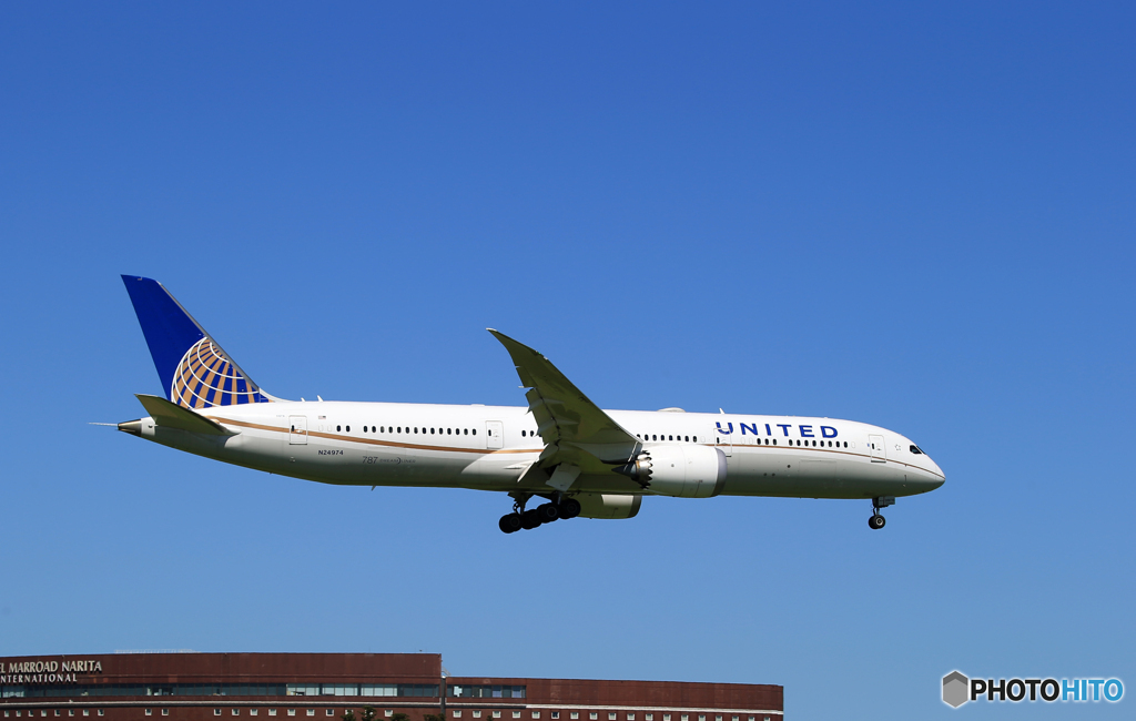 「すかい」さくらの山・定番　UNITED 787-9 着陸