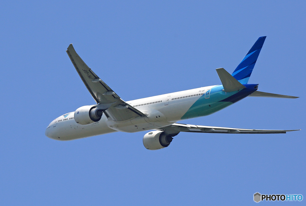 ☀「青い空」が一番 Garuda 777-3U3 PK-GIF