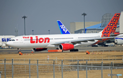 「そらー」 Lion Air A330-343 HS-LAJ 飛ぶ