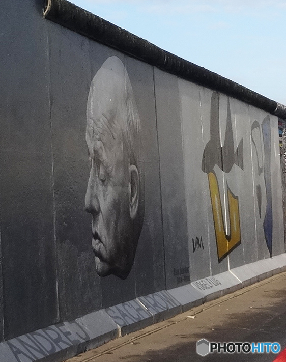 ベルリン（５４４）ベルリンの壁と顔