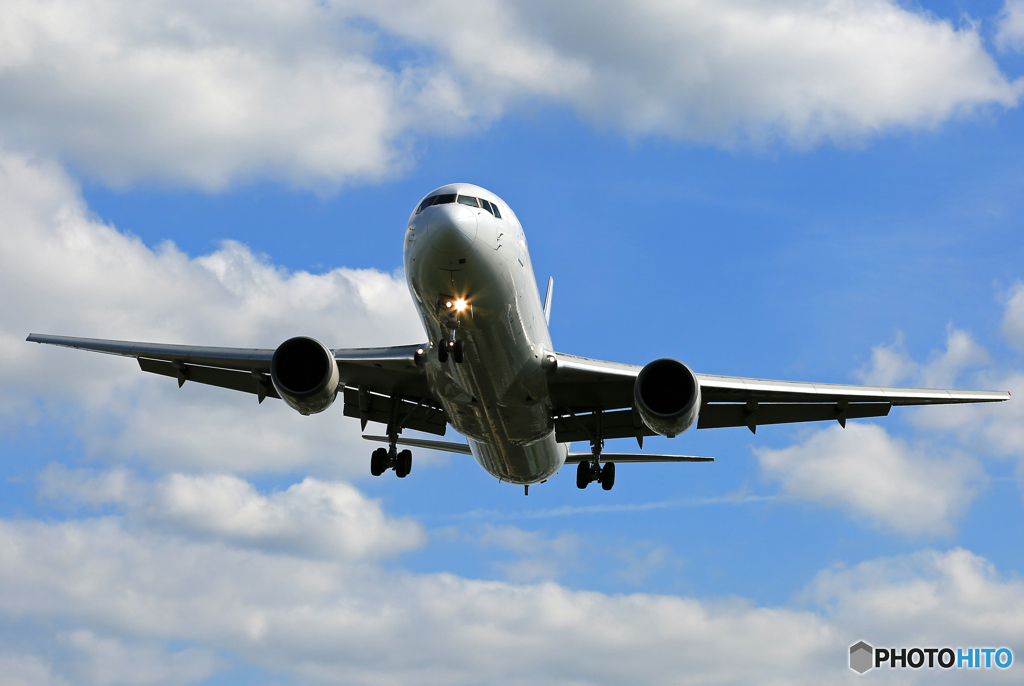 「スカイ」 J-AIR 767-346 JA623J Landing
